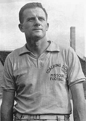YourRoots Map_Surname_Famous People_Frank Broyles