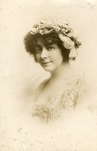 YourRoots Map_Surname_Famous People_Jamie Loftus