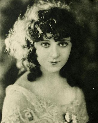 YourRoots Map_Surname_Famous People_Vera Ralston