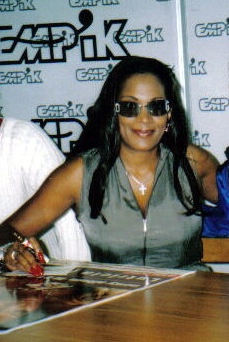 YourRoots Map_Surname_Famous People_Lutricia McNeal