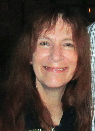 YourRoots Map_Surname_Famous People_Amanda Plummer