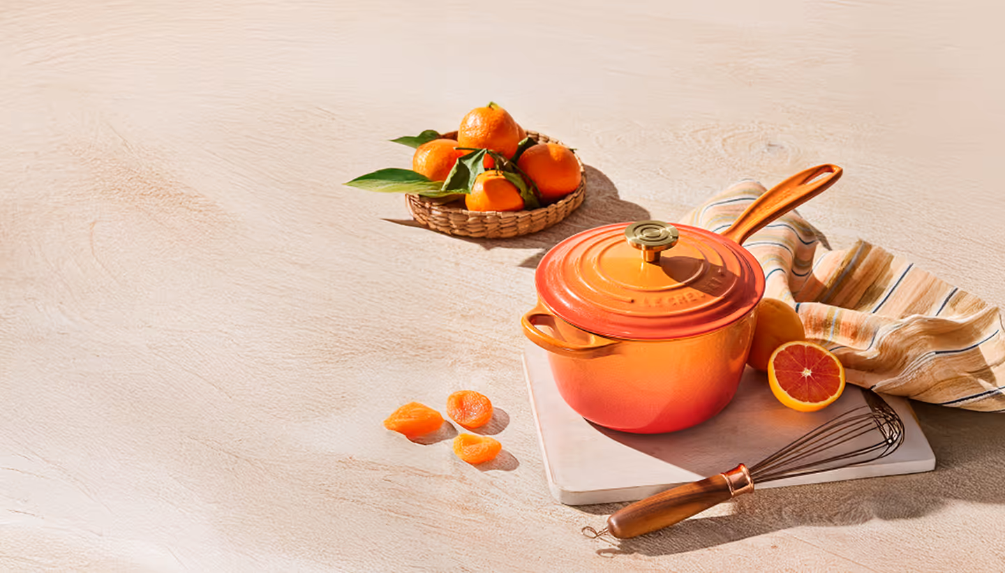 Horizontal view of a Le Crueset Saucepan