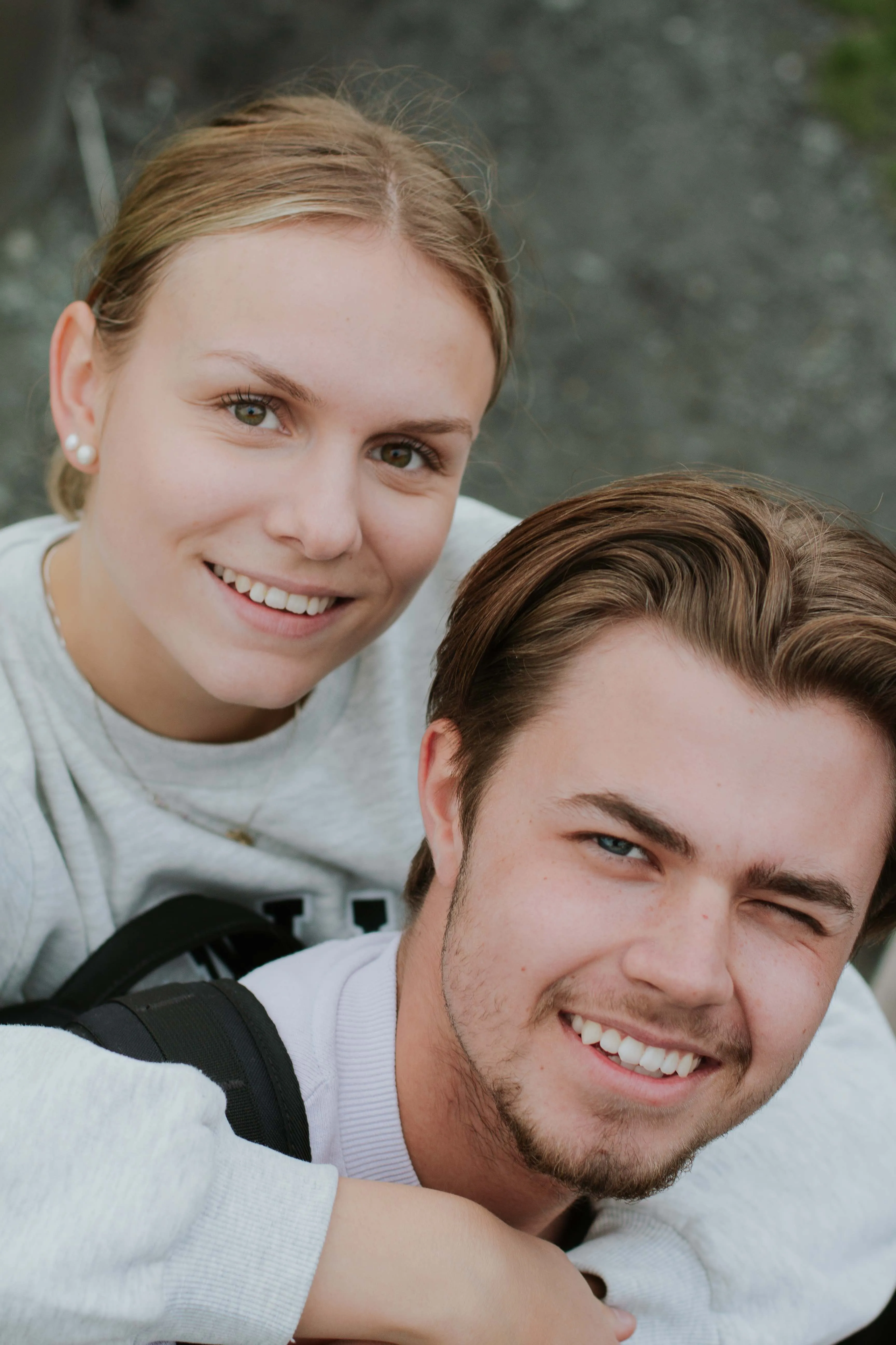 To elever på Rødde Folkehøgskole