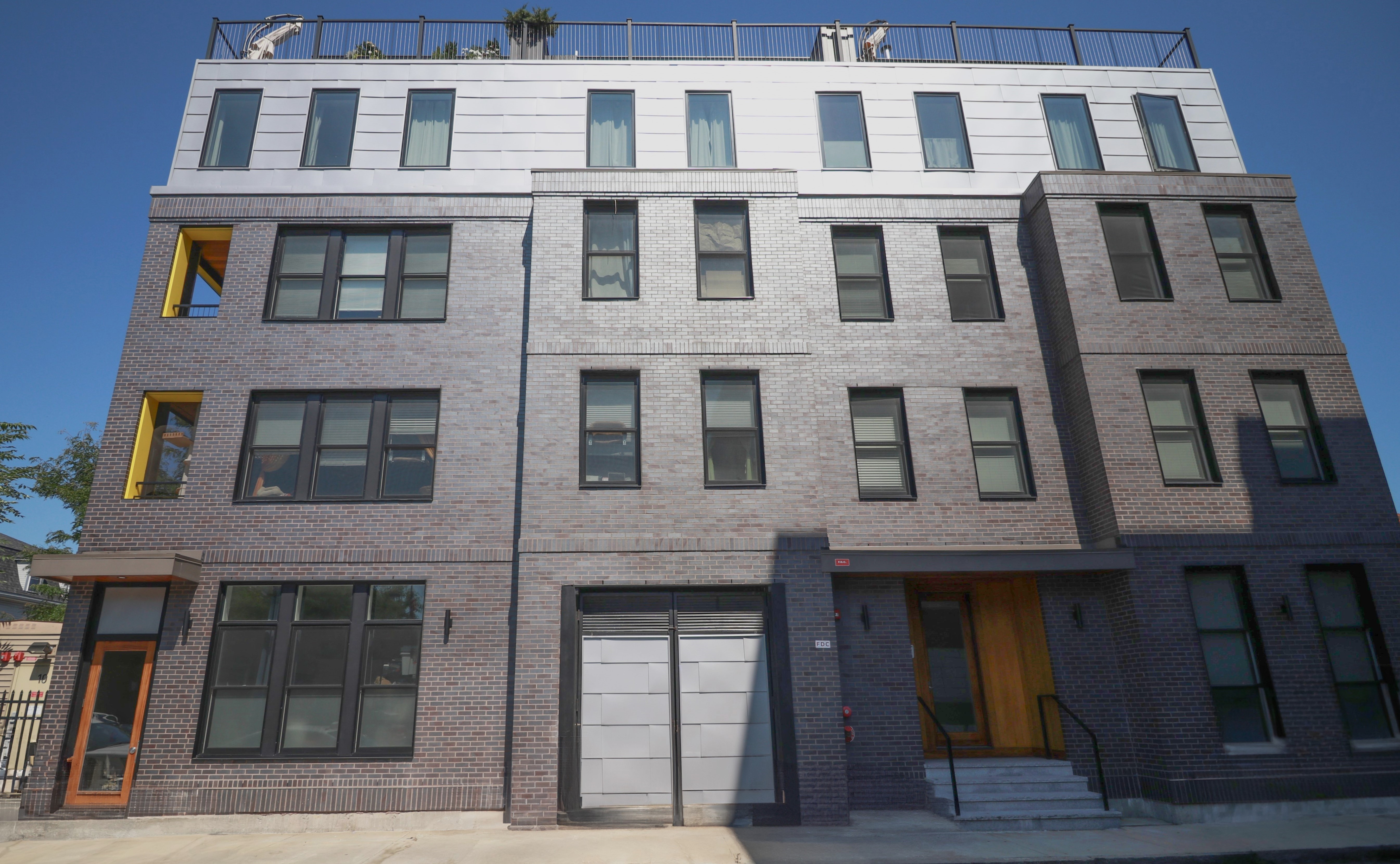 Newly constructed development consisting of 12 luxury condos. Featuring 1 and 2 bed floorplans. 