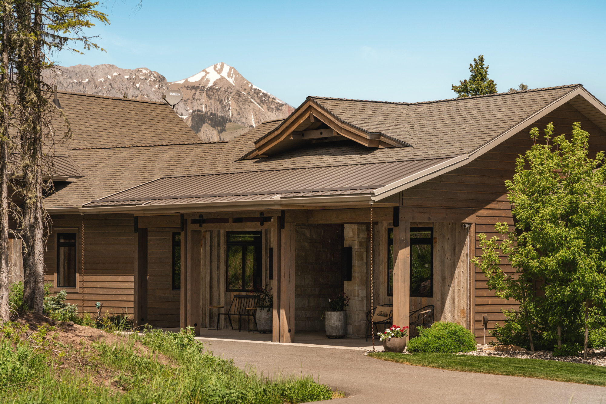 Avoid costly mistakes when hiring a Montana architect. 30+ years of experience reveals what to ask, what to watch for, and how to choose the right fit for your custom home.
