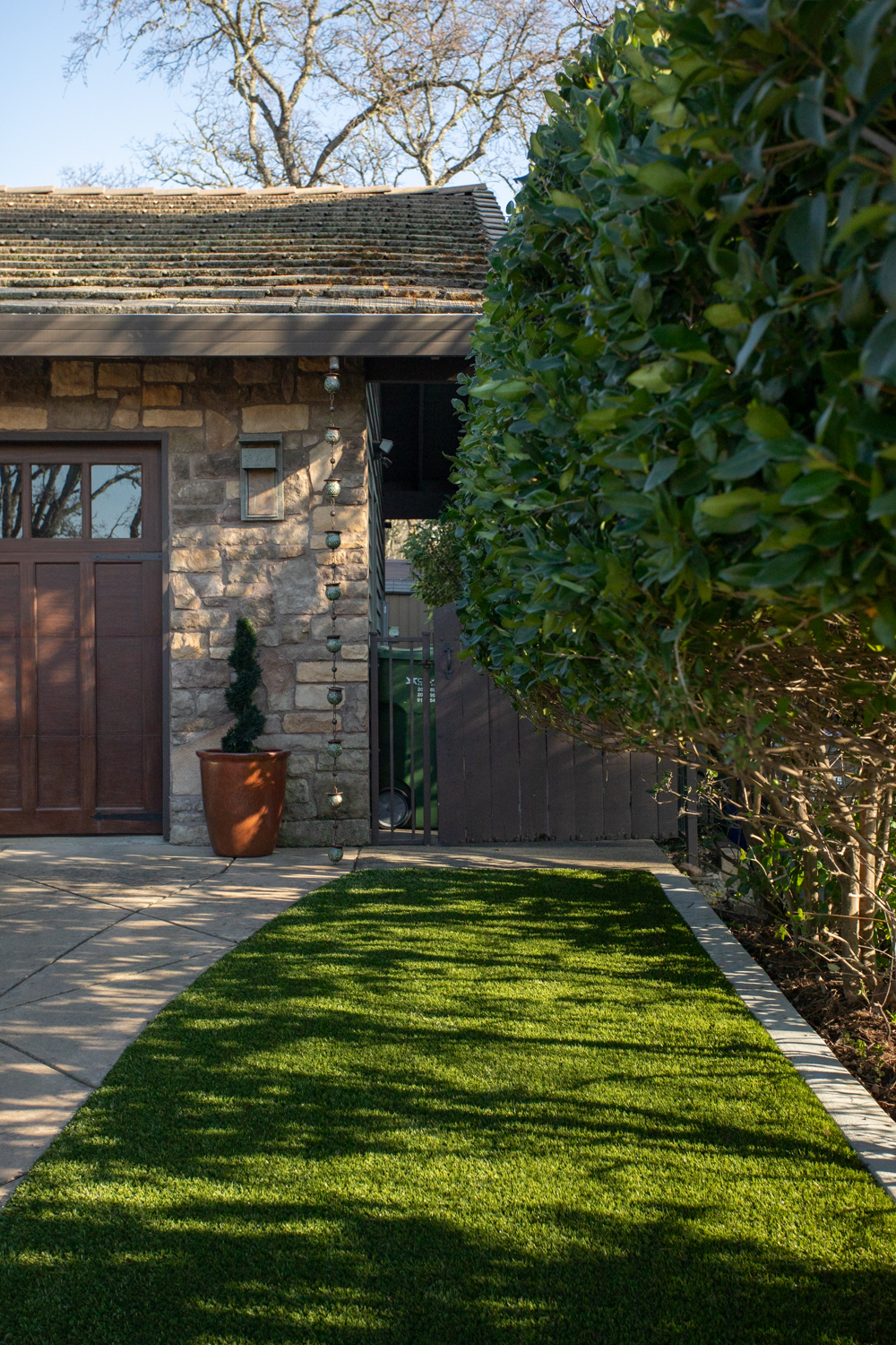 Does Artificial Turf Get Too Hot in Sacramento Summer Heat Truth | Total Turf