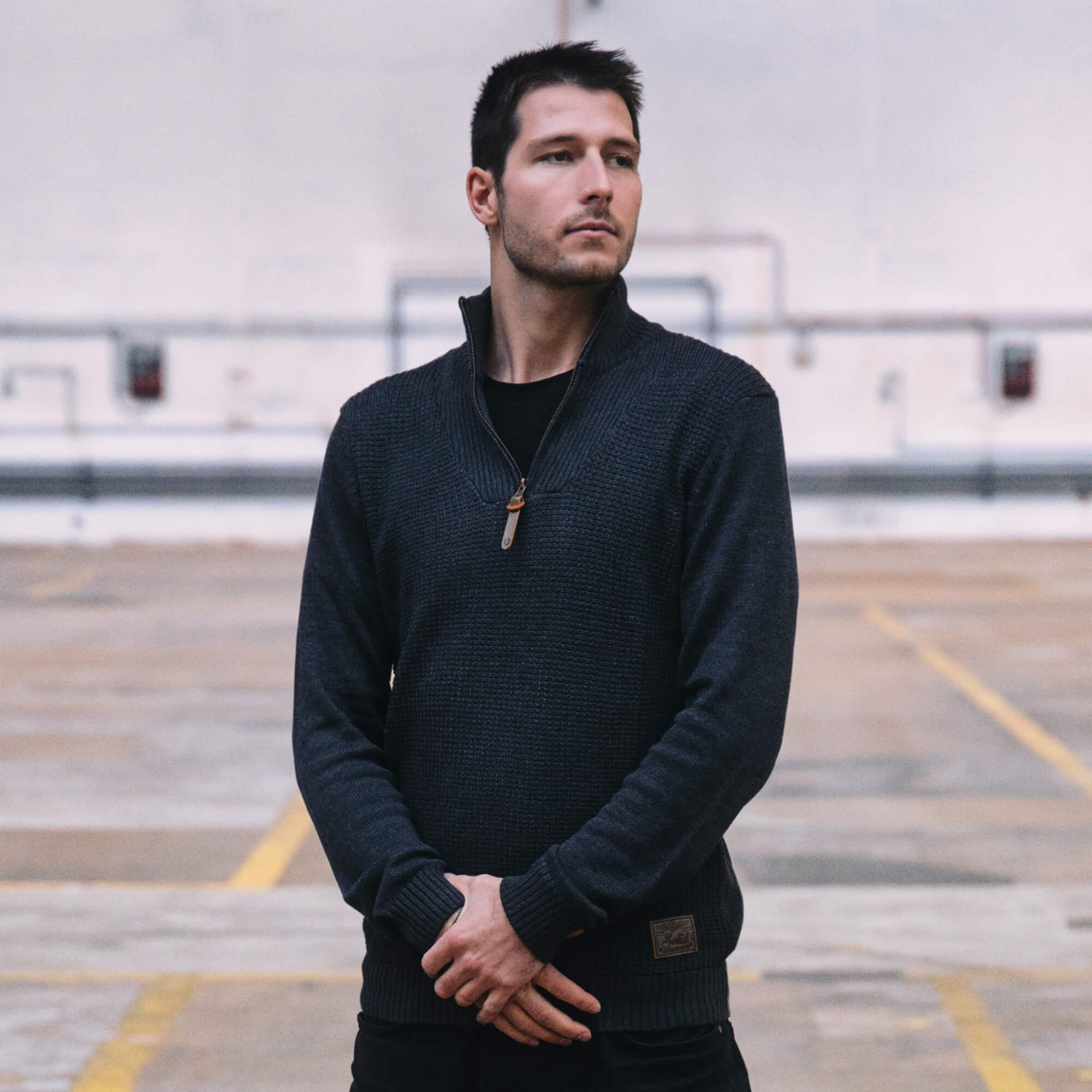 Ein Portrait Foto von dem Flux Mitarbeiter Johnatan Vogt