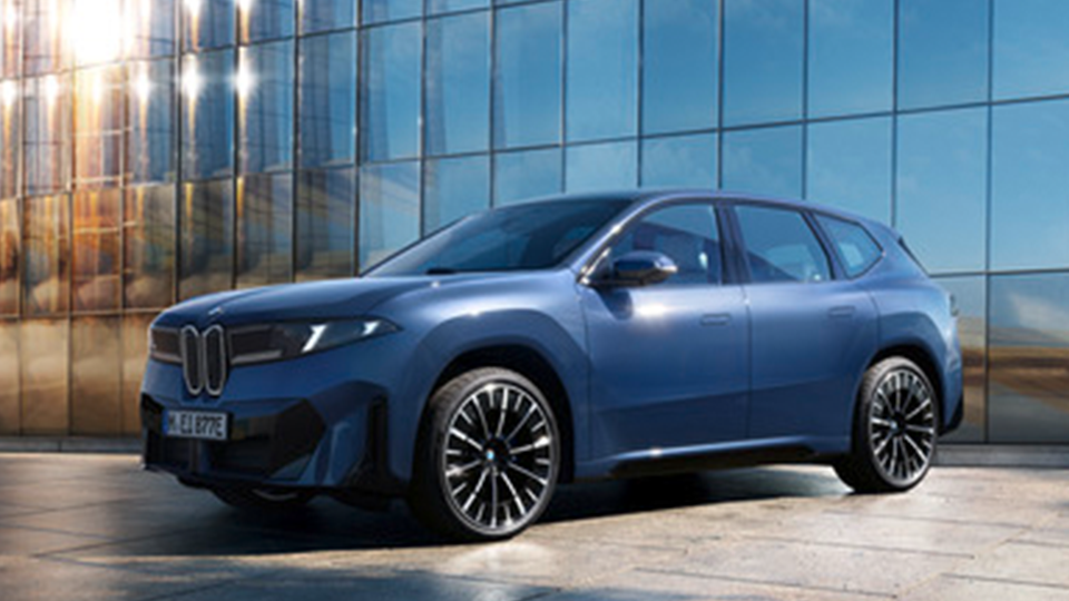THE iX3