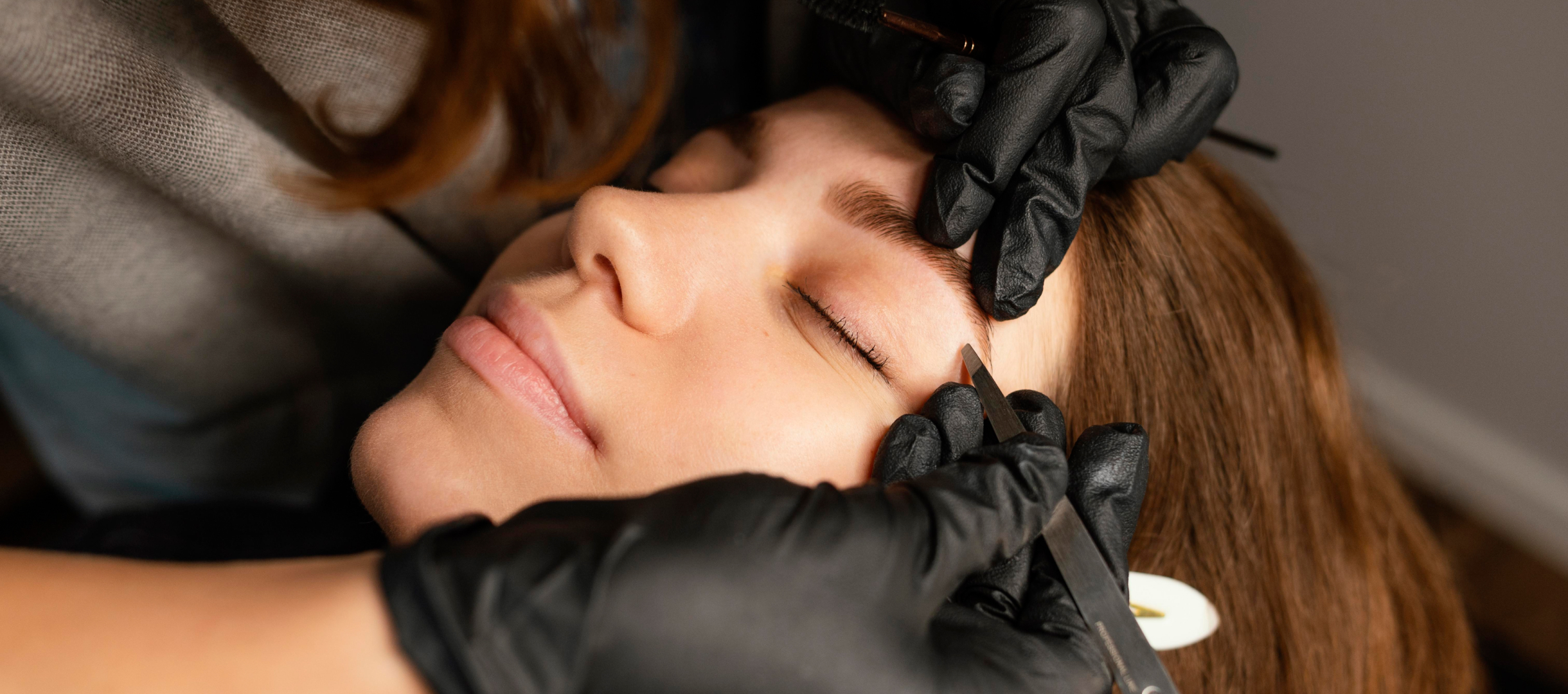 Fuller Brows with Zero Hassle: Brow Lamination Delivered to You