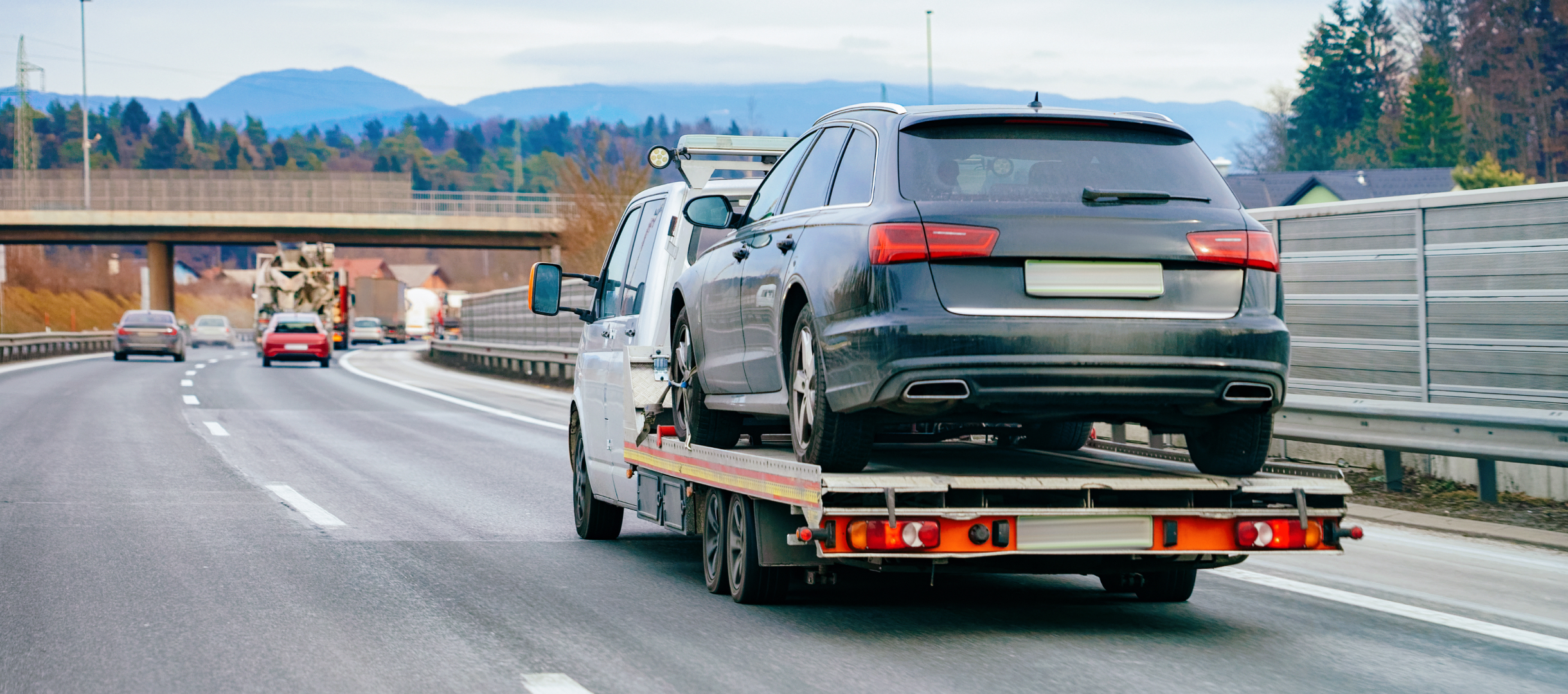 Safe Transport Every Time with On-Demand Flatbed Towing in Dallas