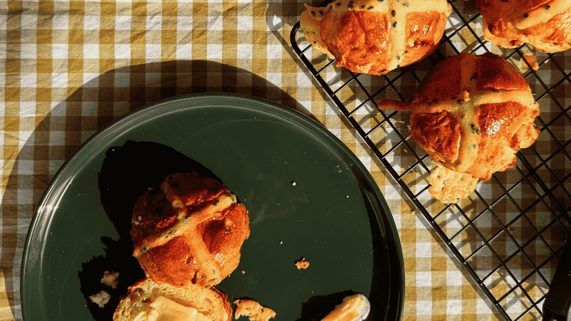 Cheese & Herb Hot Crossed Buns