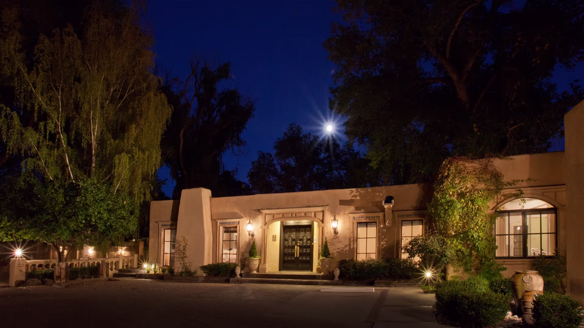 Paxton's Taproom photo