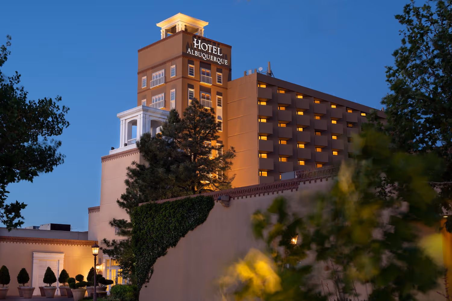 Hotel Albuquerque exterior