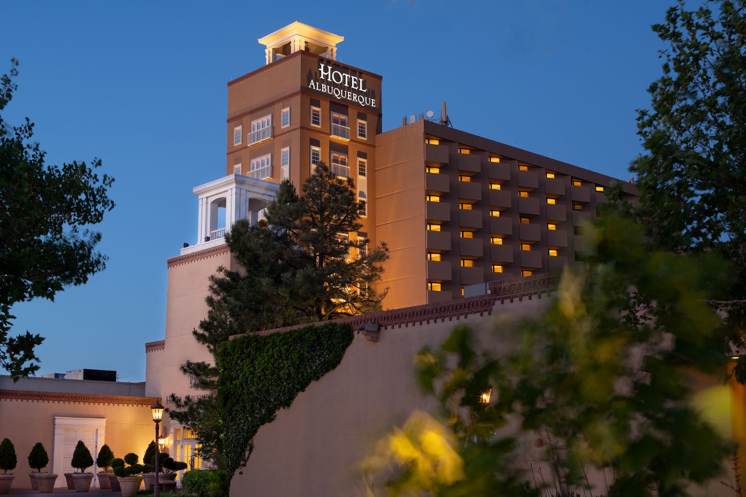 Hotel Albuquerque exterior