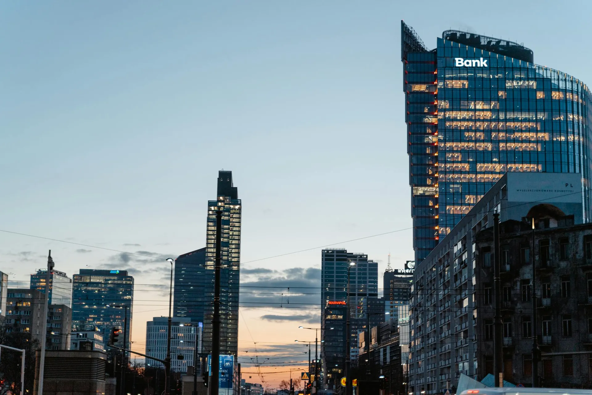 Trading floor markets