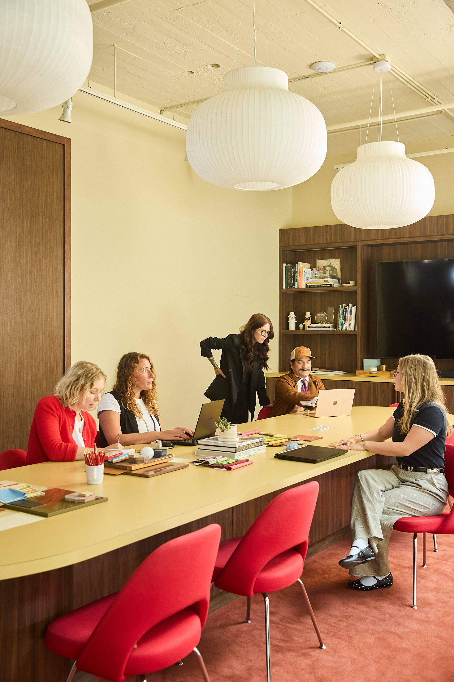 Avenir Creative Office