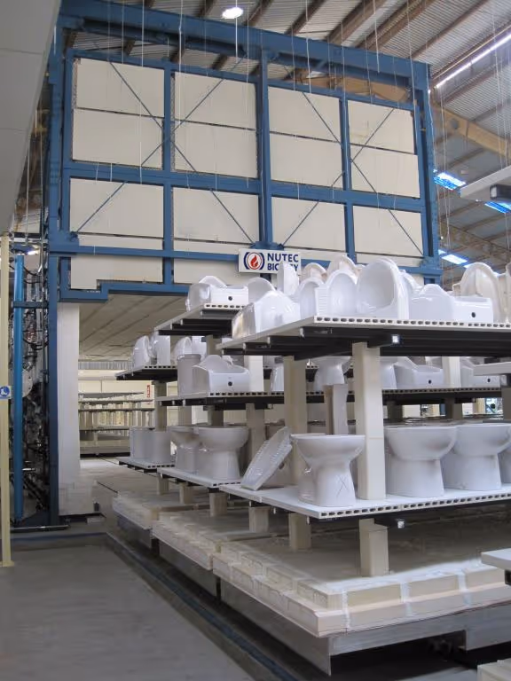 proceso de fabricación de sanitarios cerámicos