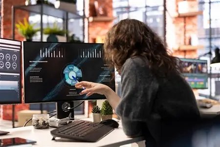 Visualizing Complex Data: Motion Graphics for FinTech