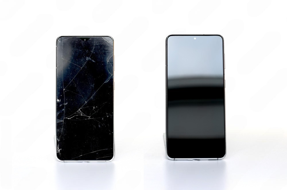 Before and after  mobile repair