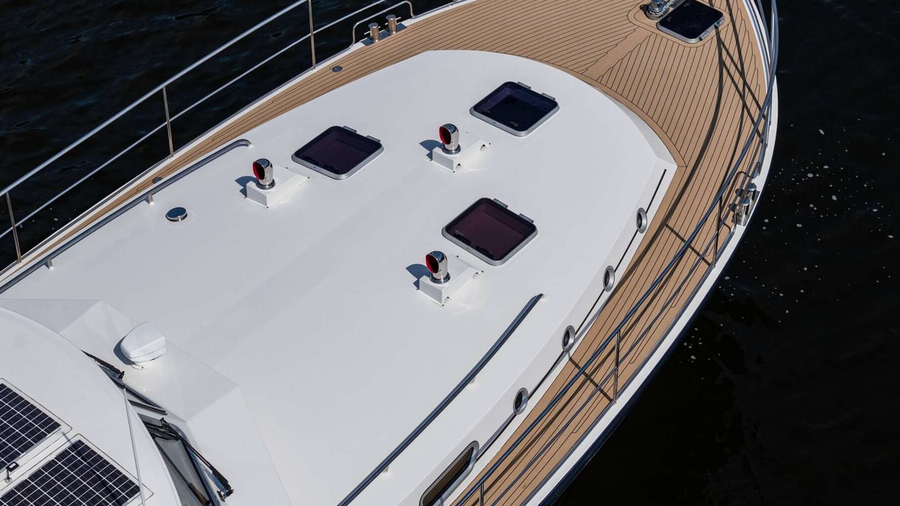 Pilot 50 motor yacht by VDL Shipyard, 1998, for sale - exterior