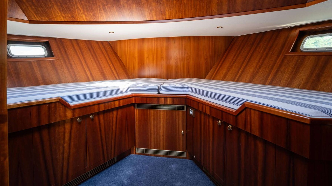 Pilot 50 motor yacht by VDL Shipyard, 1998, for sale - interior