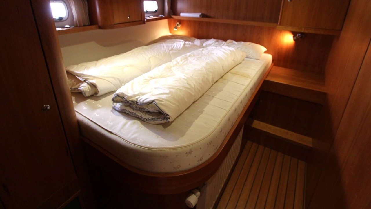 Aquanaut Global Voyager 1500 for sale, 2010, interior