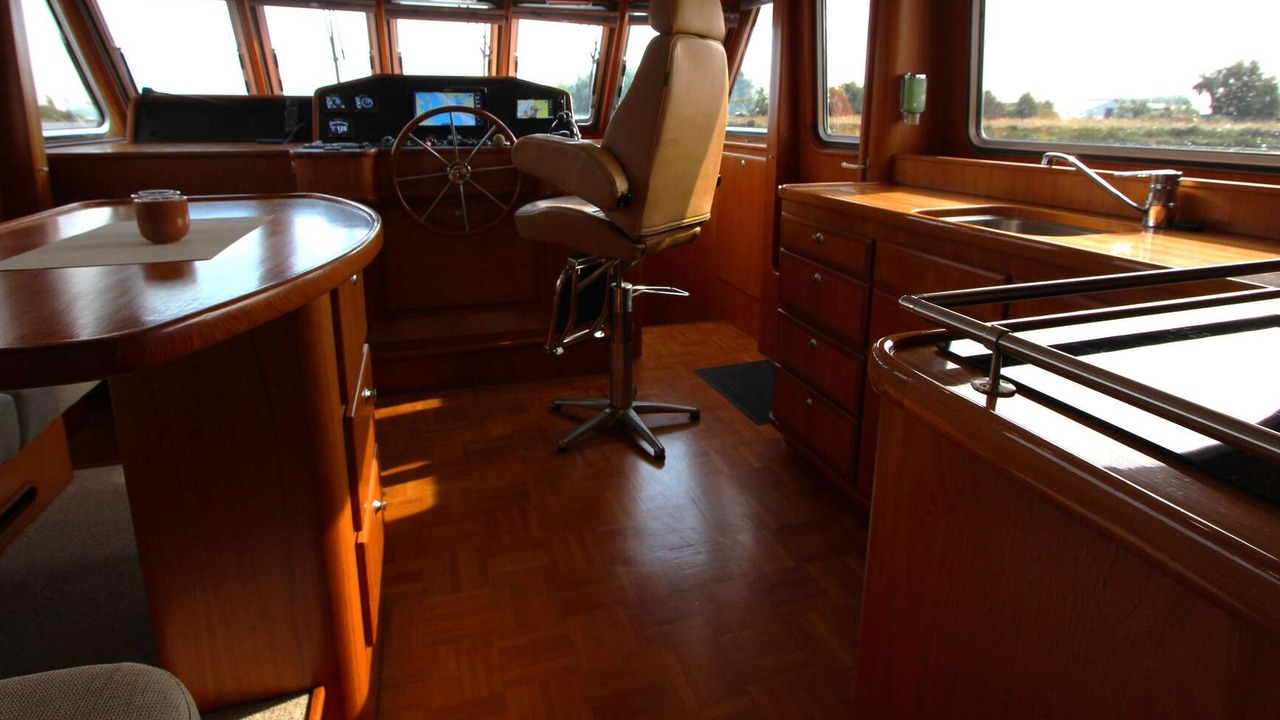 Aegir, Vripack Searocco 1500 for sale, 2003, interior