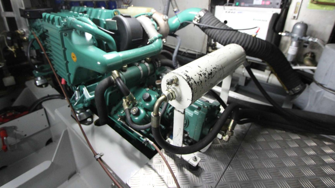 Aegir, Vripack Searocco 1500 for sale, 2003, interior