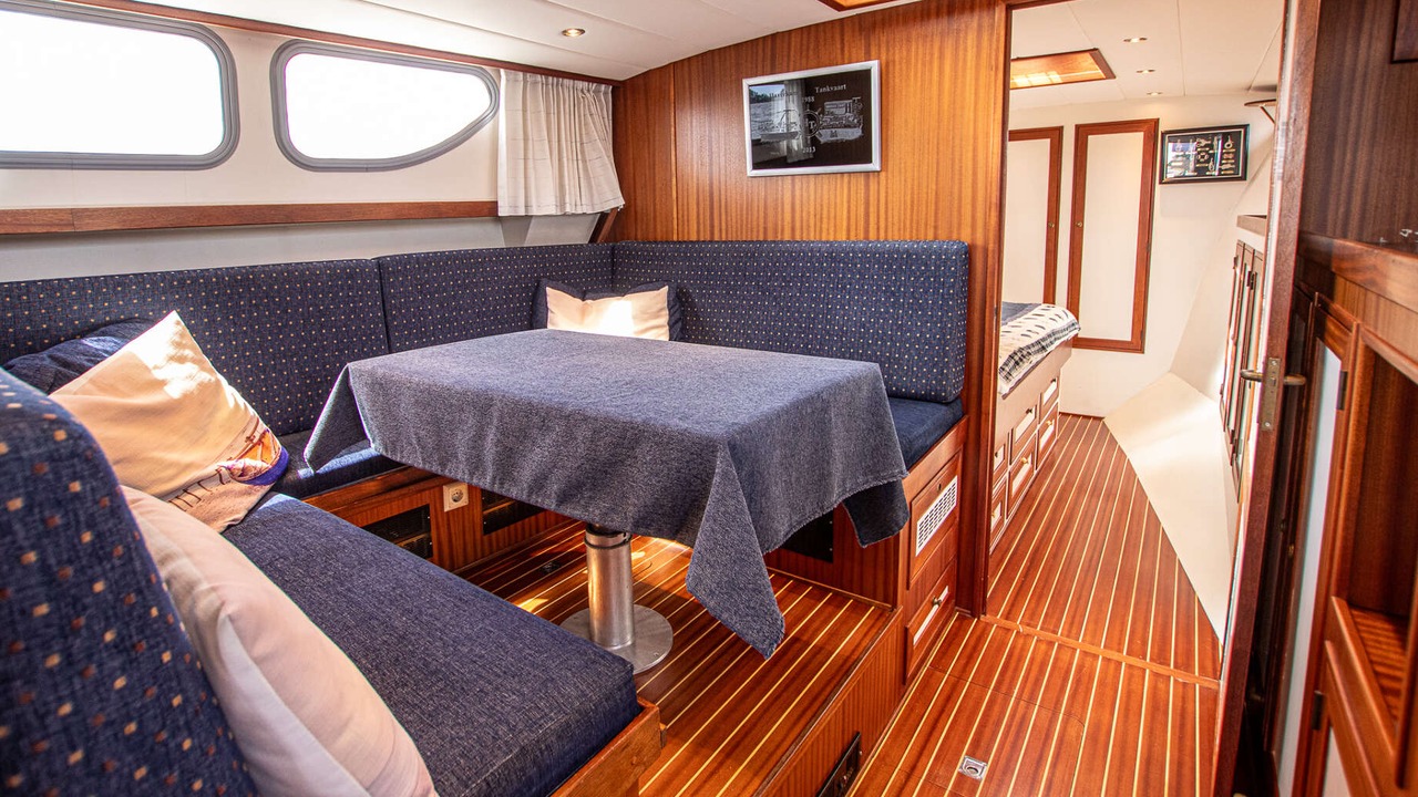 Knarr, Kruiskamp Bakdekker 1400 for sale, 2005, interior