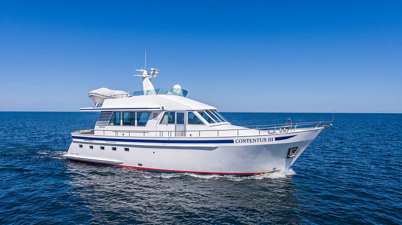 WATCH | €355,000 Moonen 56 With 65-Hour Engines: What Does It Cost to Live Aboard?