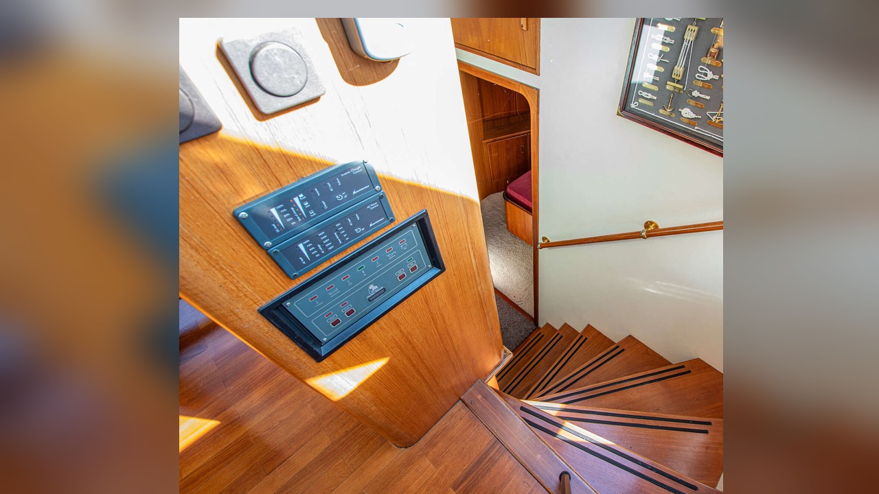 Contentus III, 1991 Moonen 56 steel motor yacht for sale