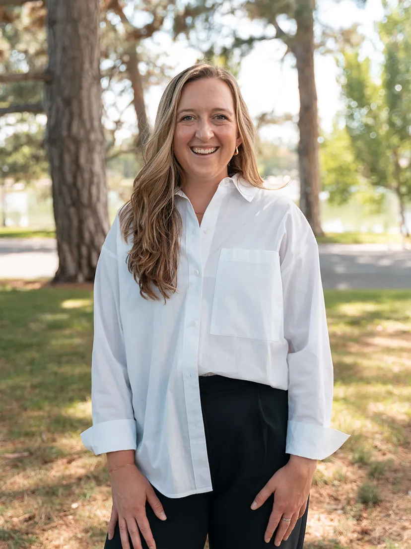 Amanda Snyder, MA, LPCC | EMDR Therapy for Adults in Colorado