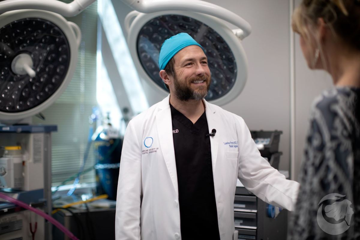 Dr. Pryor’s Groundbreaking Work in Breast Implant Illness: A Medical Game-Changer