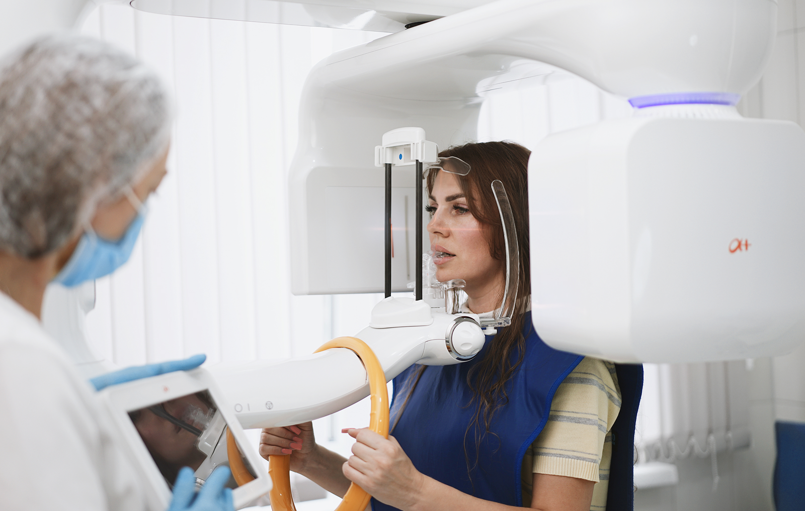 Врач и ребёнок на детском приеме в Эдемике в Кемерово