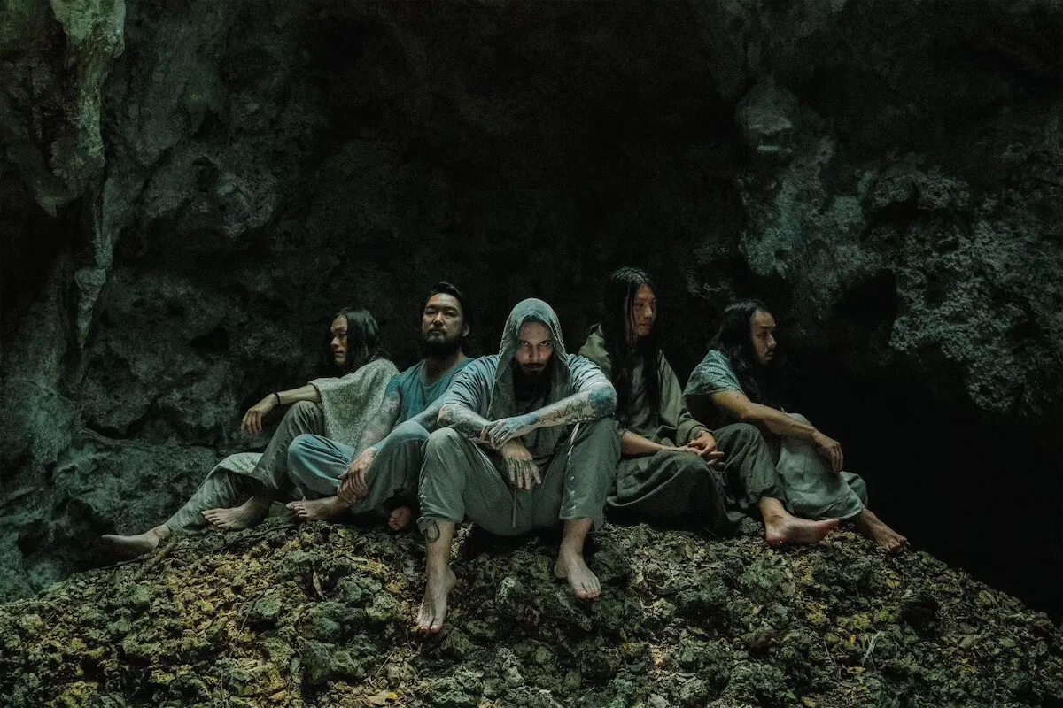 Crystal Lake Get Vulnerable With New Single 'Dystopia' - Wall Of Sound