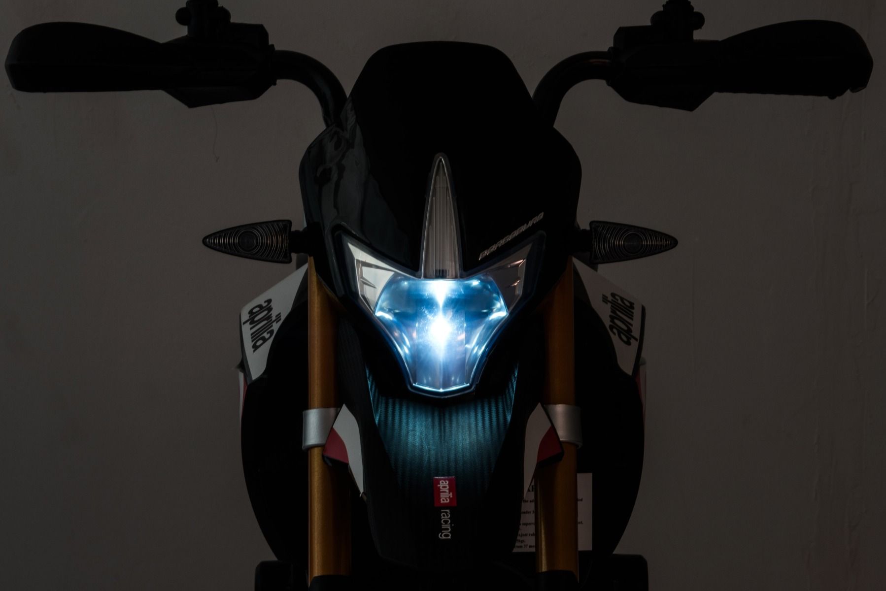 Moto électrique enfant Aprilia Dorsoduro 900