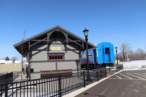 An outside view of PufferBelly Junction