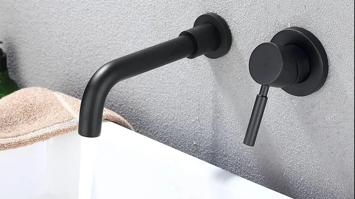 Bathroom sink with faucet 