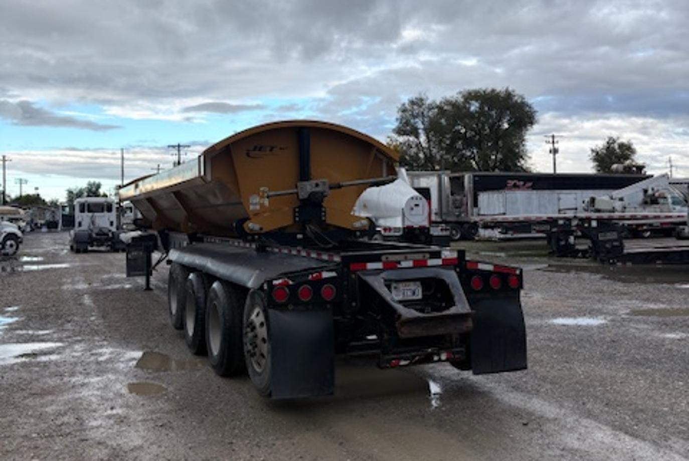 Jet Side Dump Trailer