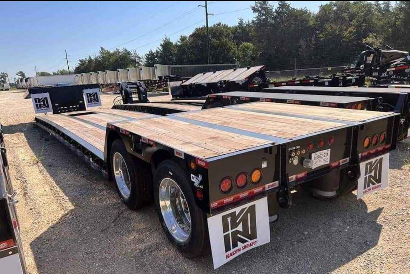Kalyn Siebert 40 TON RGN Trailer
