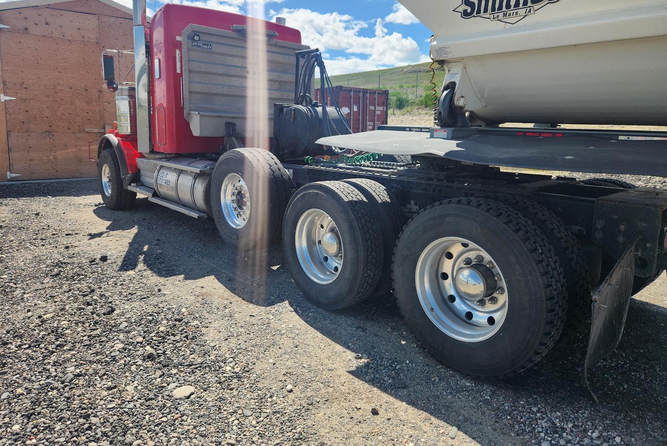 2024 Kenworth T800 Truck