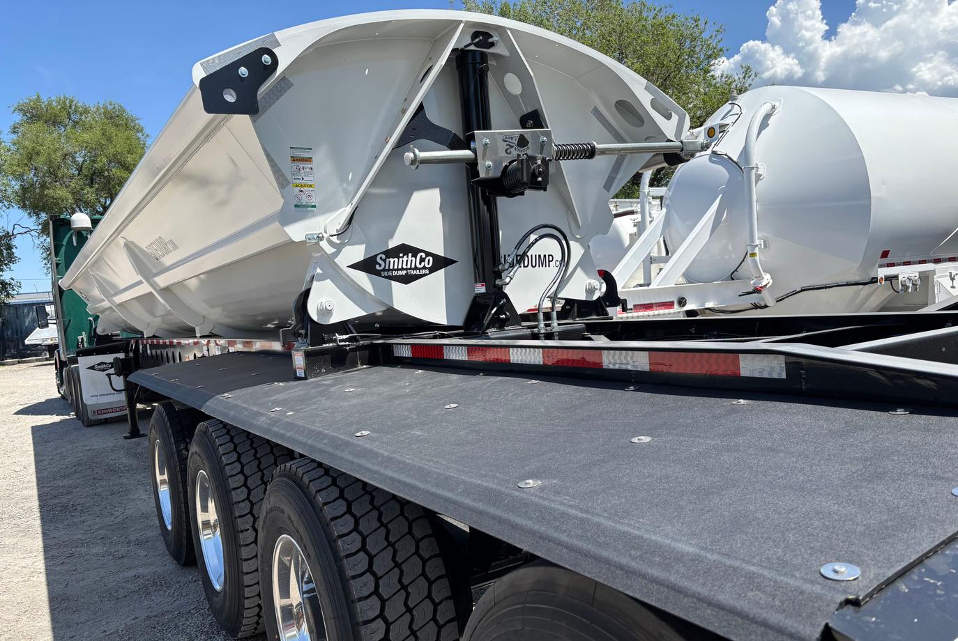 SmithCo SX4-49-36 Trailer