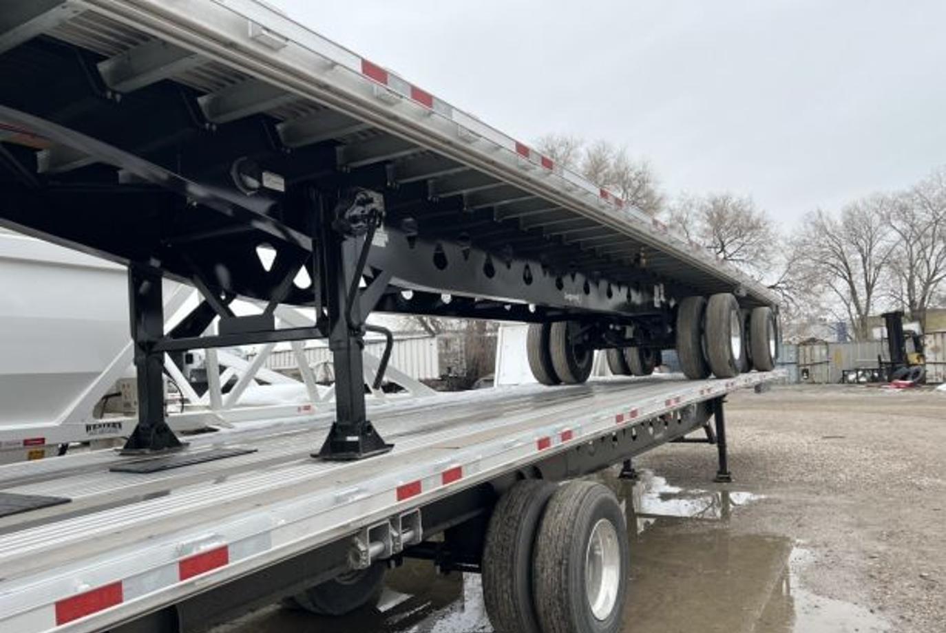 Manac 10248C000L Trailer