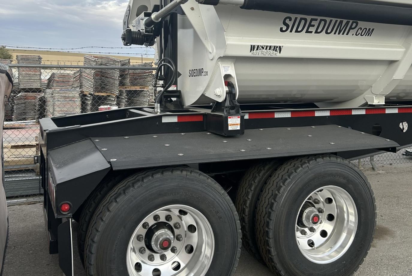 SmithCo SXFP2-30-24 Trailer