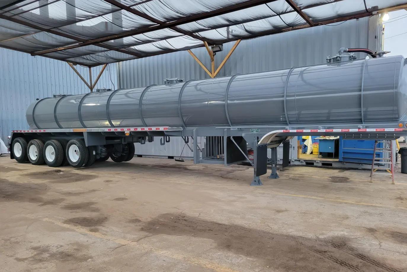 Dragon 185 BBL 4 AXLE Trailer