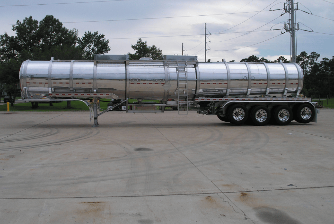 Dragon 11000 DC CRUDE  Trailer