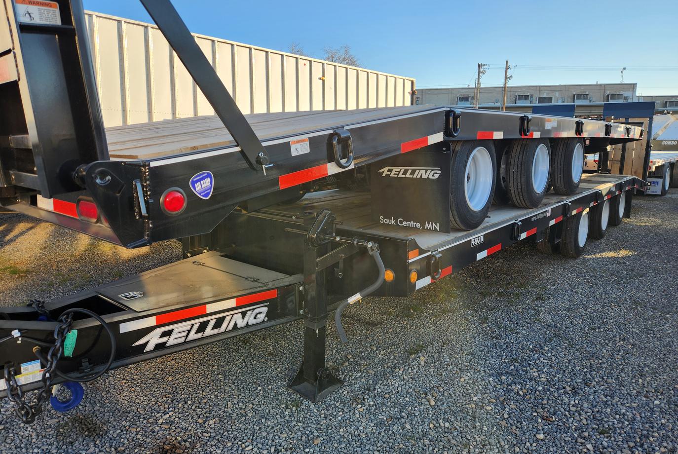 Dragon 130 BBL STEEL VAC Trailer