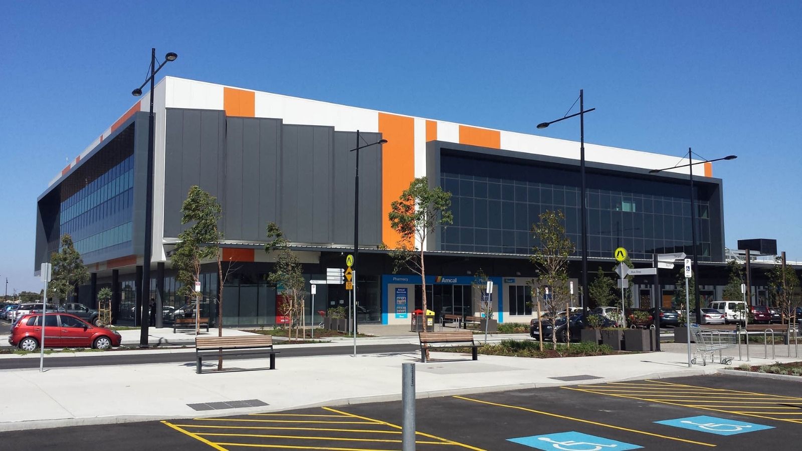 Craigieburn Central Business District, home to many local businesses in Craigieburn