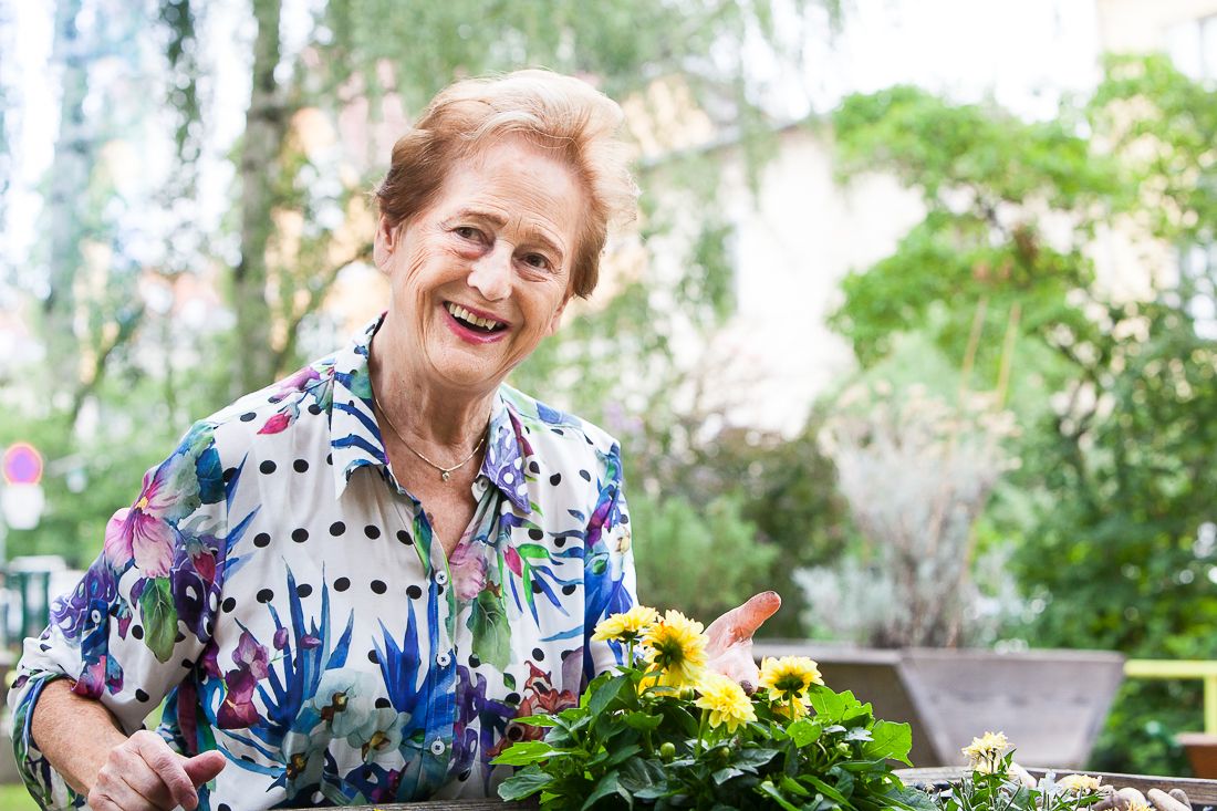 Begrüßung durch Bewohnerin © ÖBW gemGmbH, blind.at