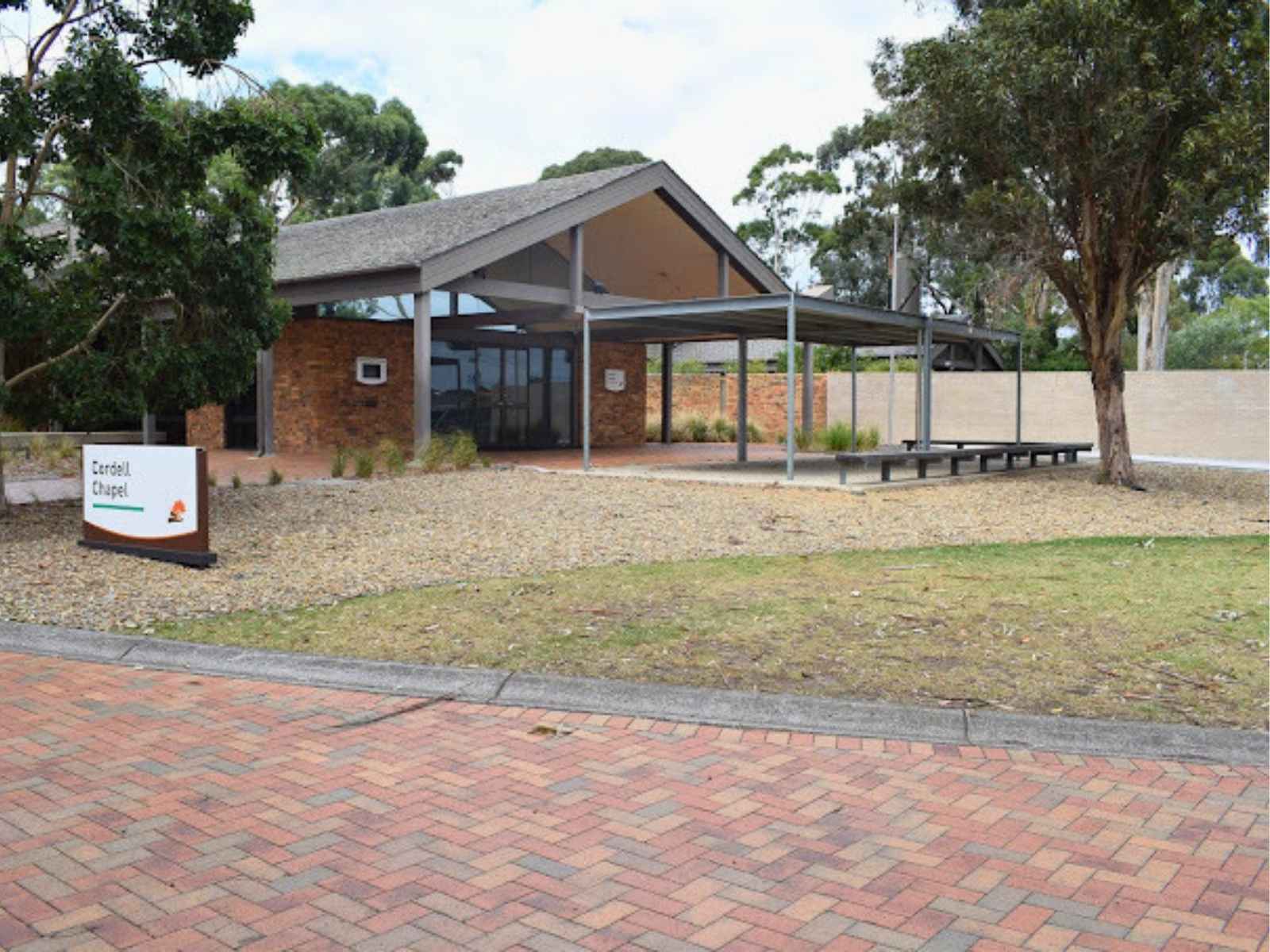 Outside of the Cordell Chapel at Fawkner Memorial Park